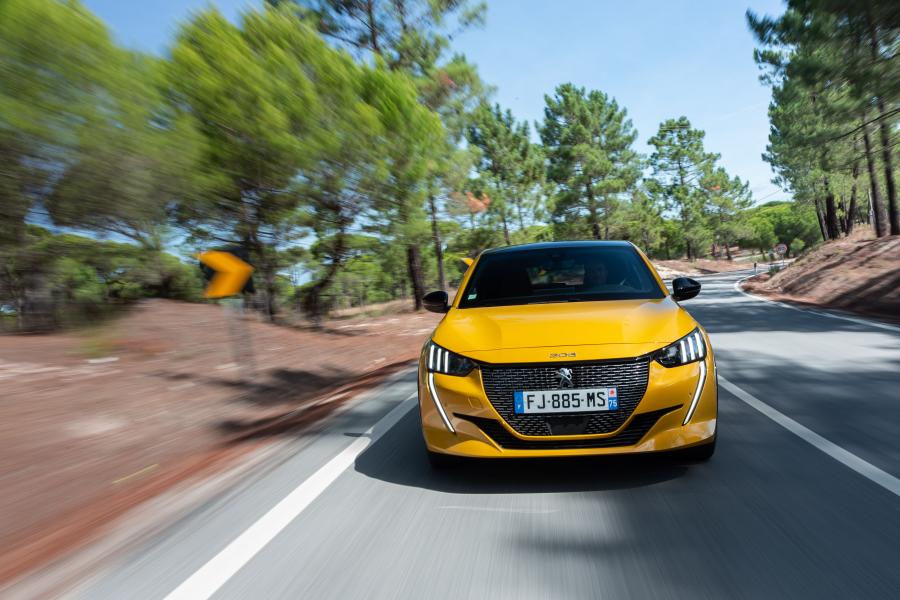  Peugeot 208 GT-Line 2019 года  (WW) (фото 46 из 56)